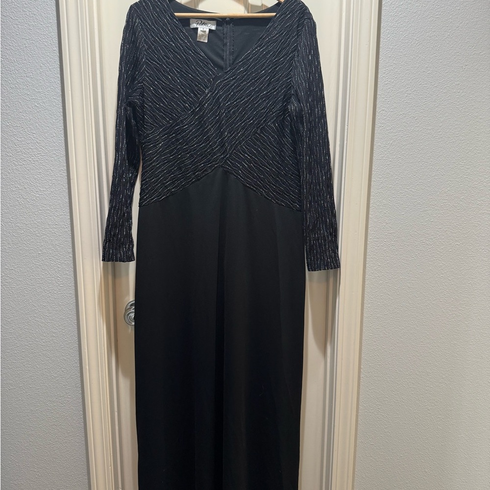 Patra Black Long Sleeve V-Neck Gown